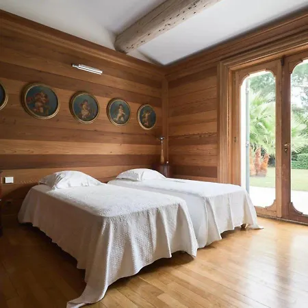 Frona * Saint-Tropez